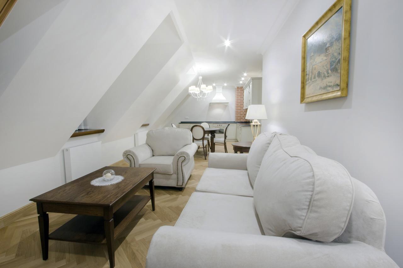 Hg Hotel Toszek المظهر الخارجي الصورة