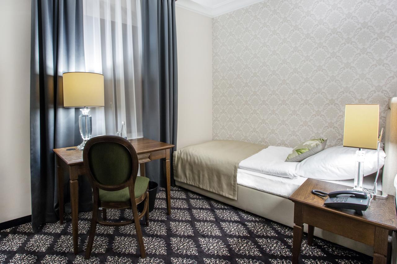 Hg Hotel Toszek المظهر الخارجي الصورة
