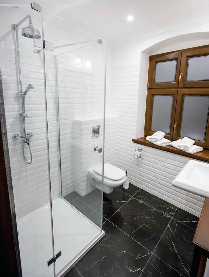 Hg Hotel Toszek المظهر الخارجي الصورة