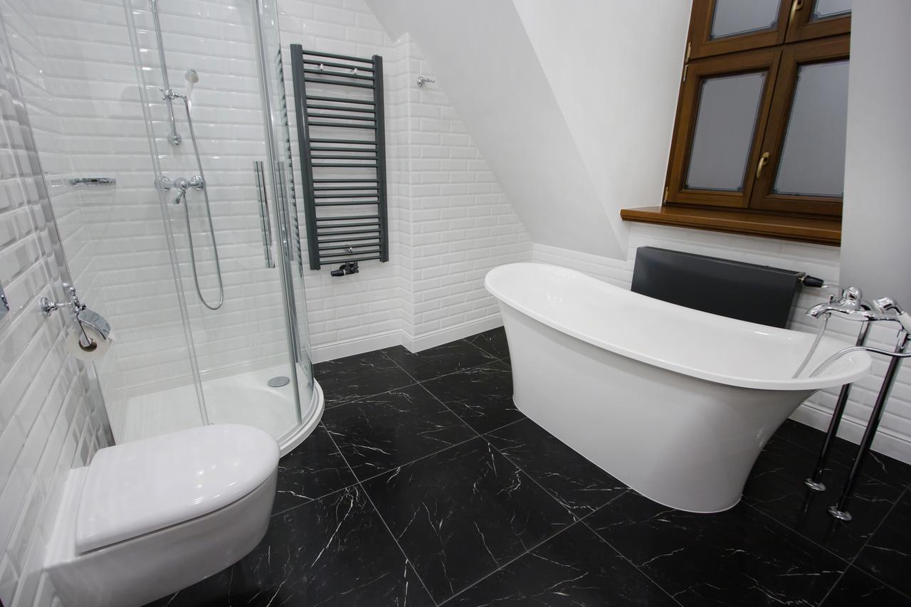 Hg Hotel Toszek المظهر الخارجي الصورة