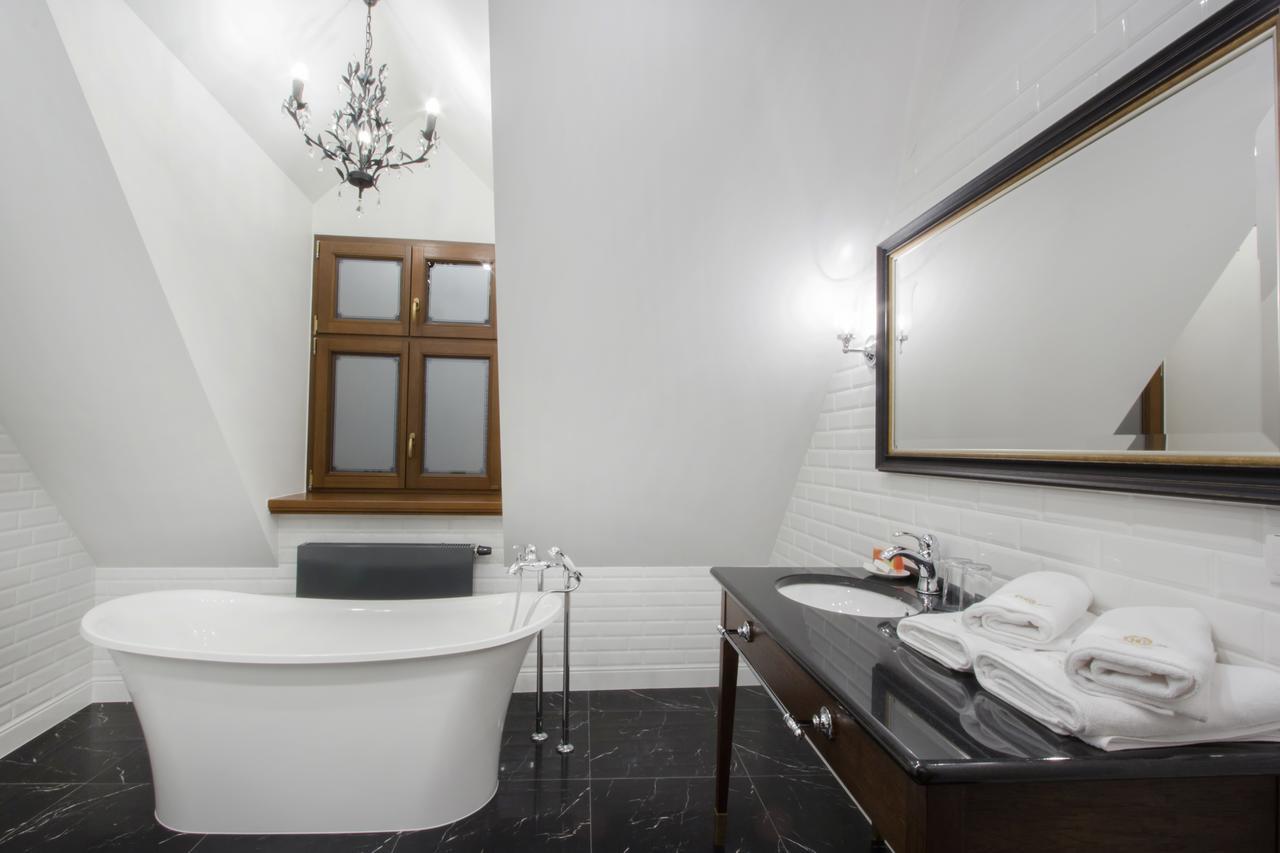 Hg Hotel Toszek المظهر الخارجي الصورة
