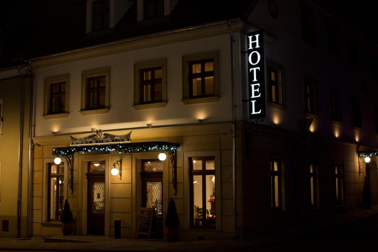 Hg Hotel Toszek المظهر الخارجي الصورة